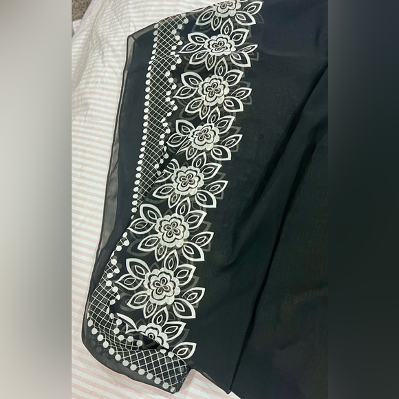 White House Black Market Sheer Black Kimono - Picture 7 of 8